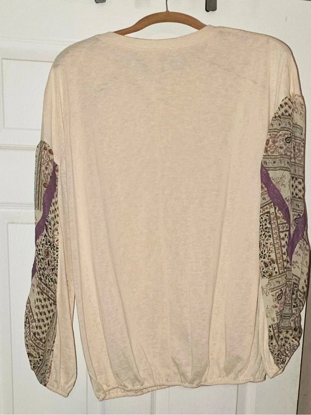 easel Black Script Label oversized Top - Picture 2 of 3